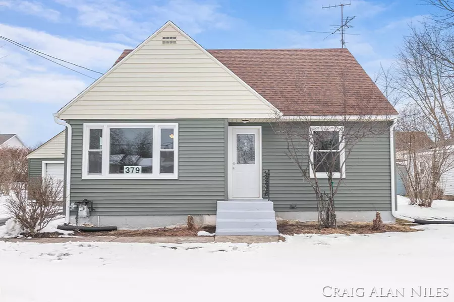 379 E Muskegon Street, Cedar Springs, MI 49319