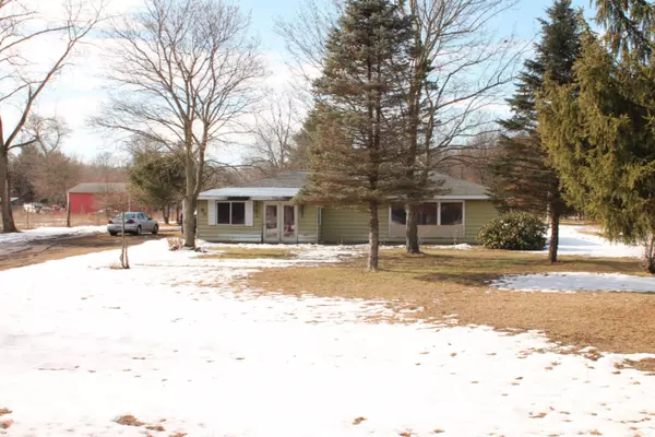 495 S Maple Island Road, Muskegon, MI 49442