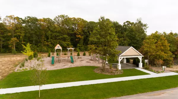 Grand Haven, MI 49417,5 Copperwood Drive