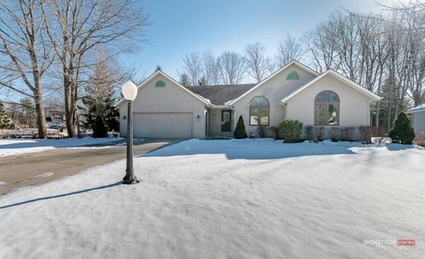 6460 Wildcreek Drive, Holland, MI 49423