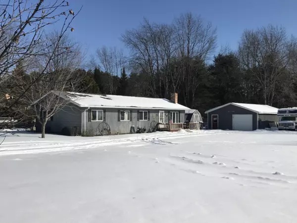 3201 Pinehurst Drive, Lake, MI 48632