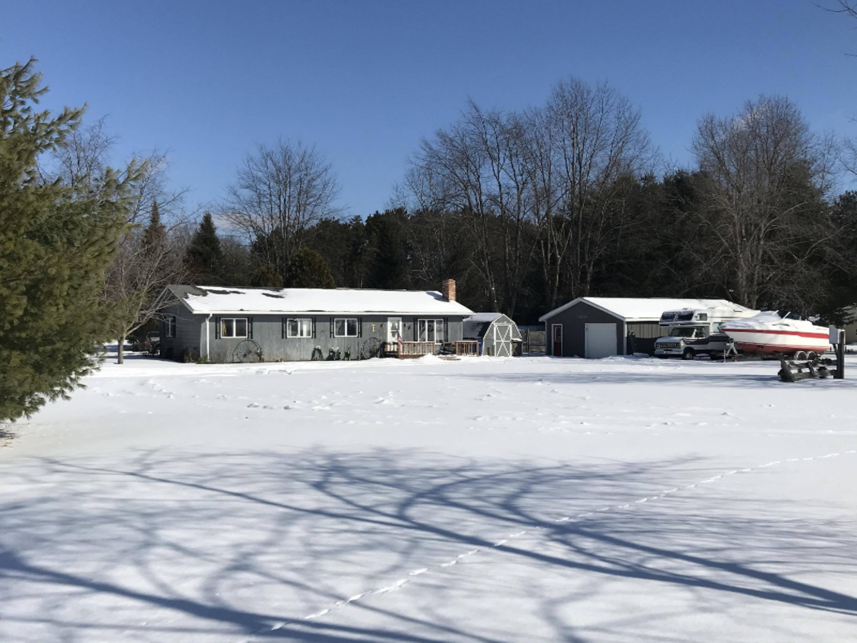 Lake, MI 48632,3201 Pinehurst Drive