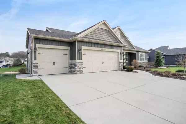 Grand Haven, MI 49417,12916 Sweetbriar Drive