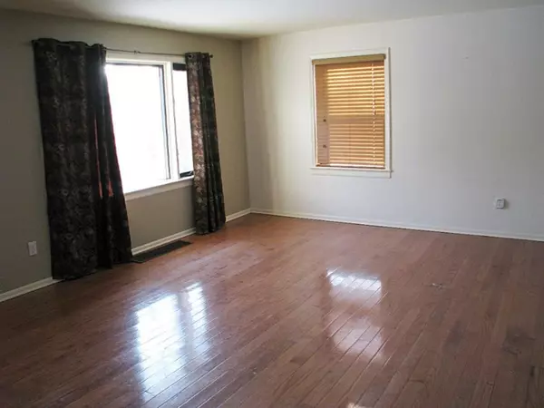 Holland, MI 49424,1055 W Lakewood Boulevard