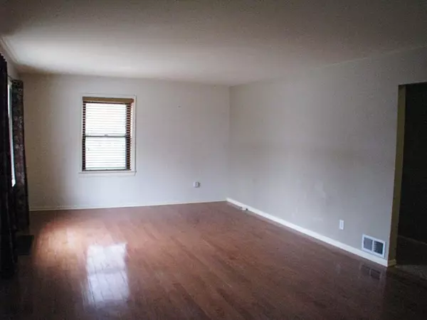 Holland, MI 49424,1055 W Lakewood Boulevard