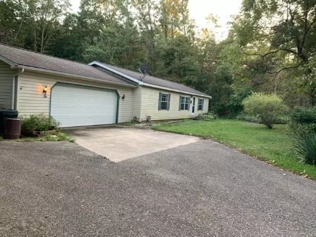 32089 CR 388, Gobles, MI 49055