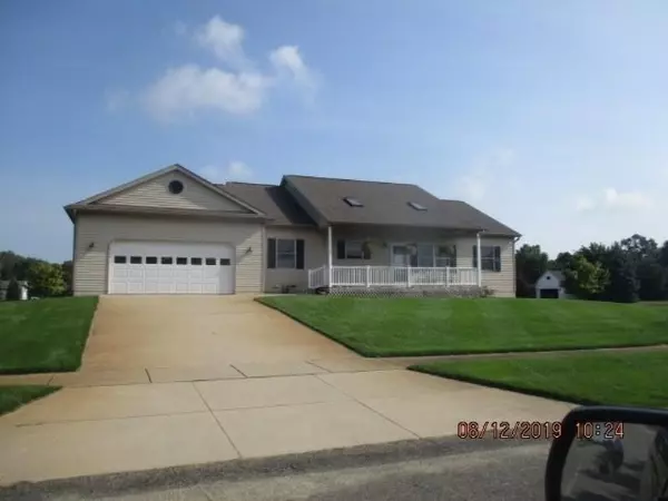 1775 Arndt Court, Dorr, MI 49323