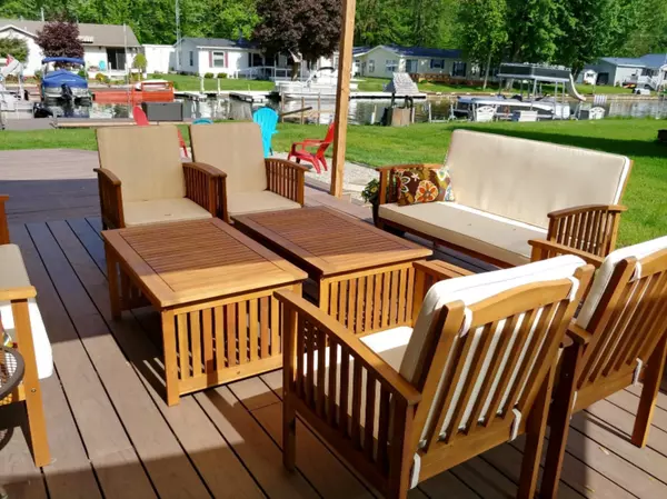 Wayland, MI 49348,2215 Mac Drive