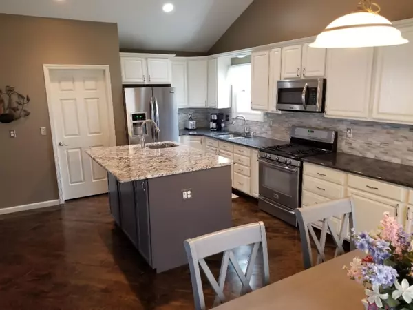 Sturgis, MI 49091,1232 S Merribe Street