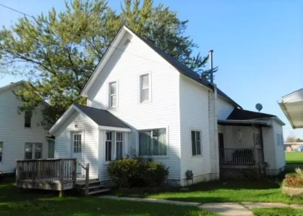 110 W Broadway Street, Scottville, MI 49454