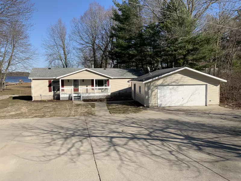 15320 Meddler NE Avenue, Gowen, MI 49326