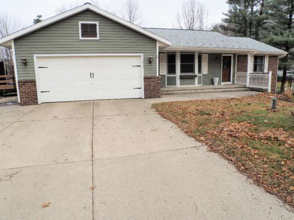 1909 Ponderosa Court, Dorr, MI 49323