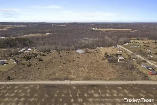 Cedar Springs, MI 49319,15677 Hatch NE Avenue