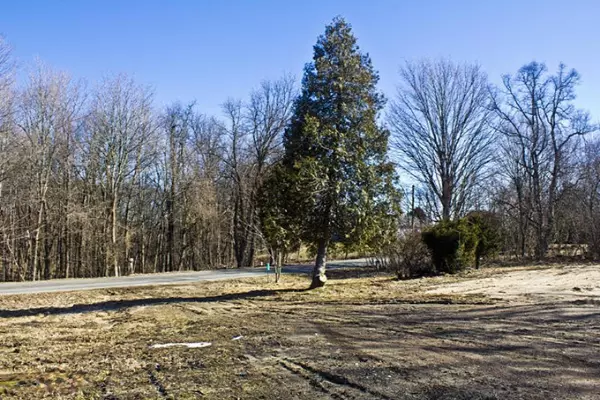 64527 84th Avenue, Hartford, MI 49057