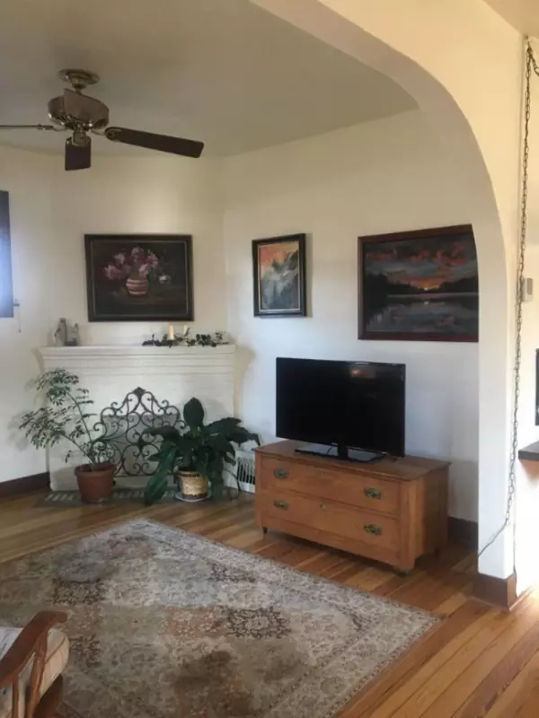 Whitehall, MI 49461,512 E Hanson Street