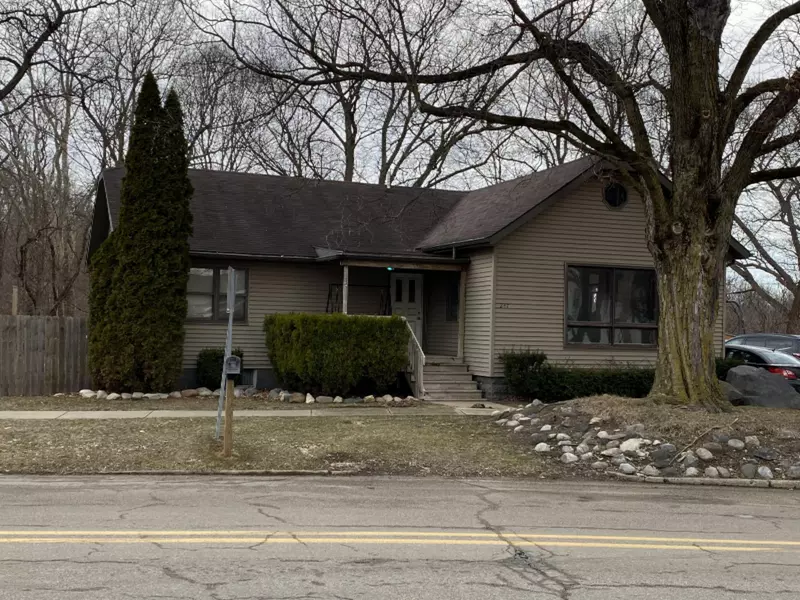 247 N Pleasant Street, Watervliet, MI 49098