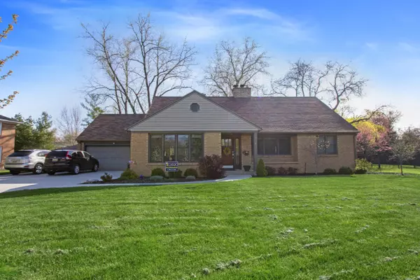 East Grand Rapids, MI 49506,2961 Lake SE Drive