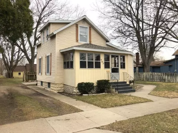 107 Albee Street, Grand Haven, MI 49417