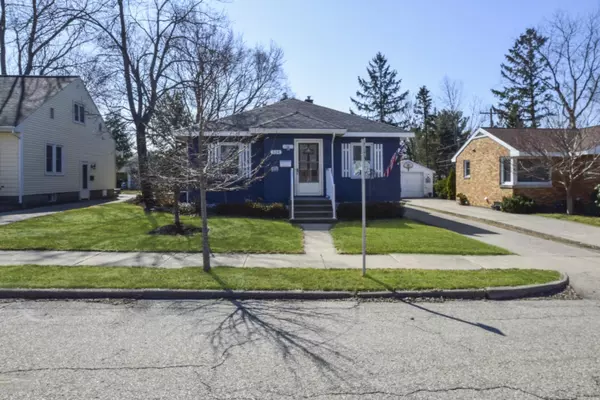 Grand Haven, MI 49417,524 Oakes Avenue