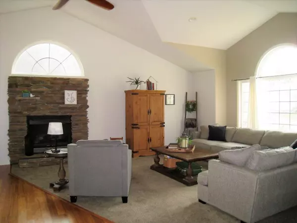 Spring Lake, MI 49456,15087 Oakland Street