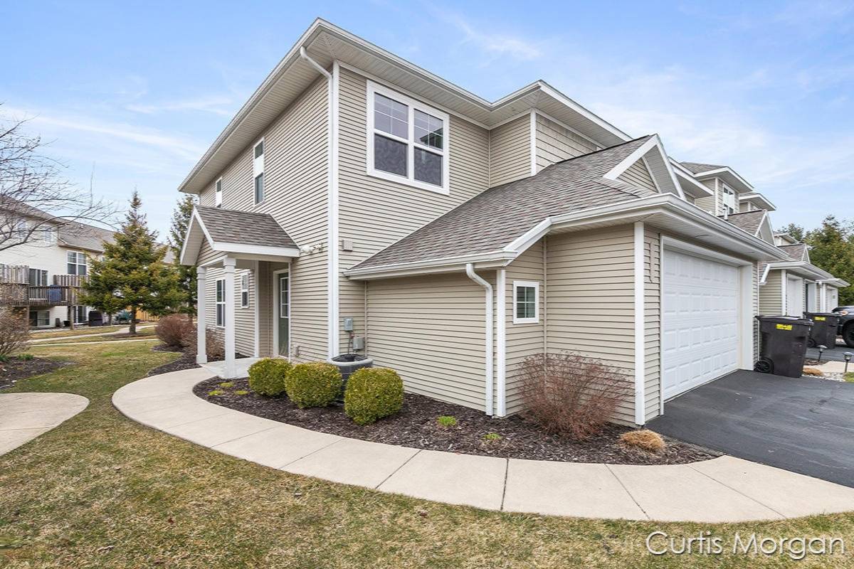 Byron Center, MI 49315,903 N Center Park Drive #22