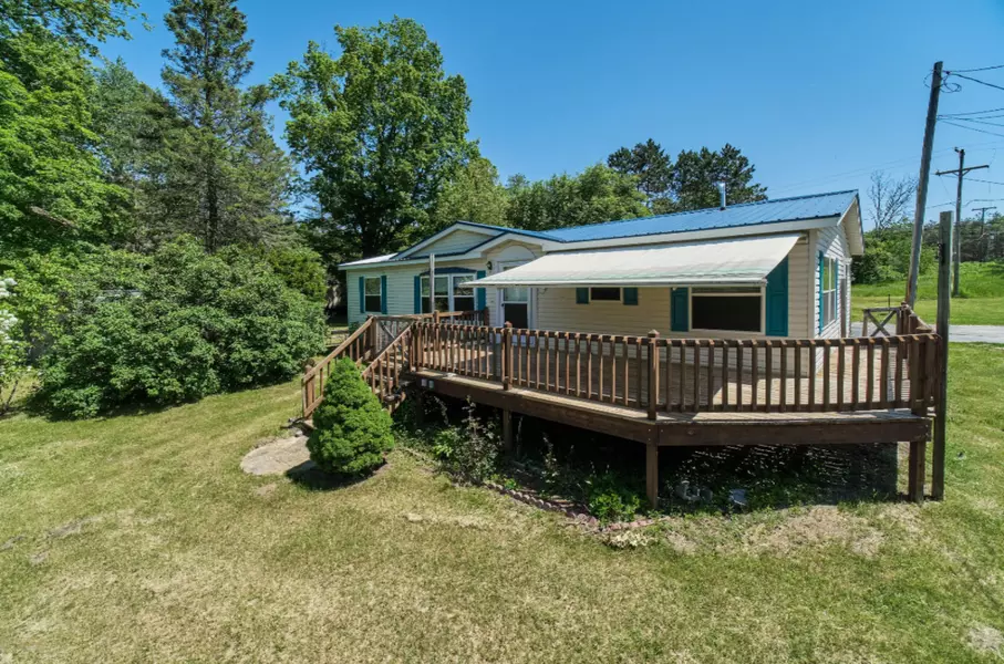 11721 Riverside Drive, Stanwood, MI 49346