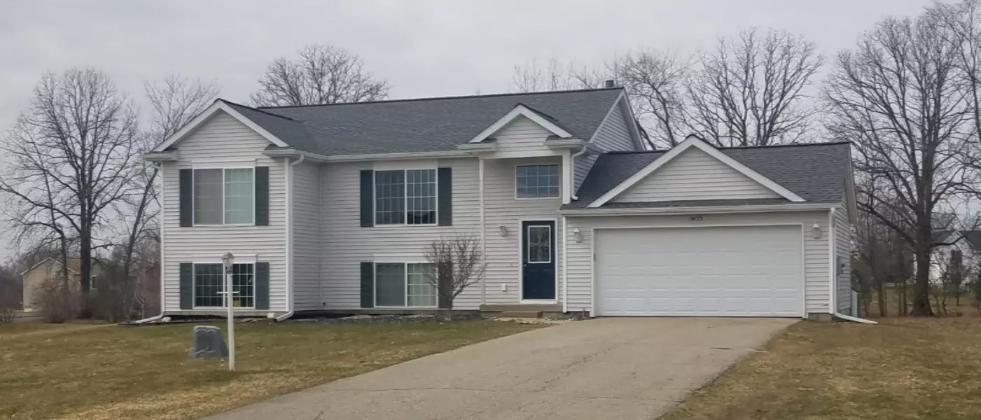 14735 Ivorystone NE Drive, Cedar Springs, MI 49319