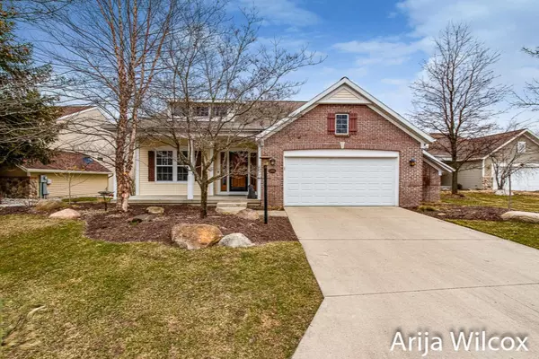 1266 Dogwood Meadows SE Drive, Ada, MI 49301