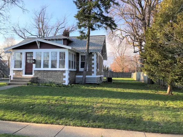 Spring Lake, MI 49456,411 E River Street