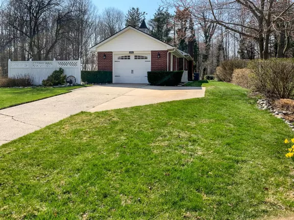 Holland, MI 49423,646 Old Orchard Road