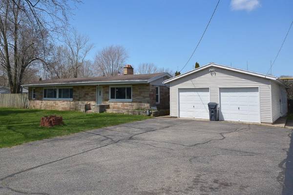 287 W St. Joseph Street, Coloma, MI 49038