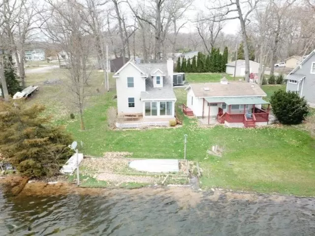 8040 oak lane, Cedar Springs, MI 49319