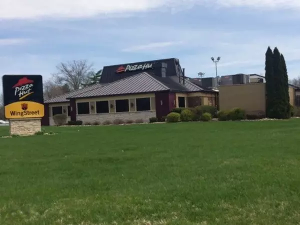 Coloma, MI 49038,Paw Paw Avenue