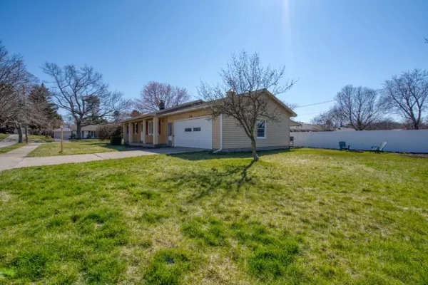 Grand Haven, MI 49417,1915 Hillcrest Street