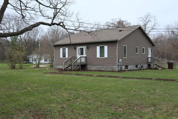 5741 Riverside Drive, Lyons, MI 48851