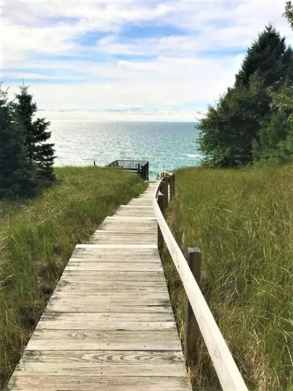 West Olive, MI 49460,9410 Whispering Sands Drive