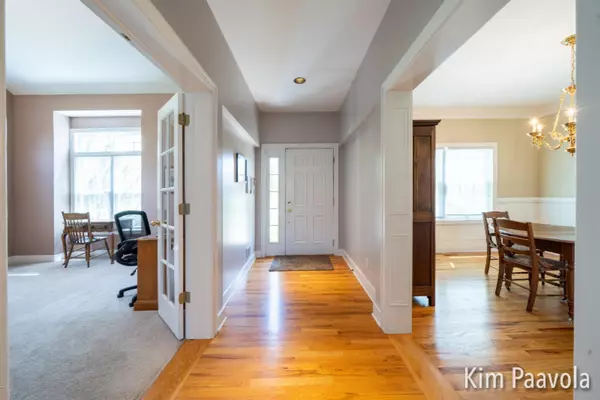 Ada, MI 49301,6081 Egypt Valley NE Court