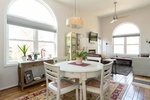 South Haven, MI 49090,7374 N North Shore Drive #17