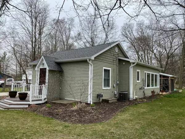 Saranac, MI 48881,46 S Pleasant Street