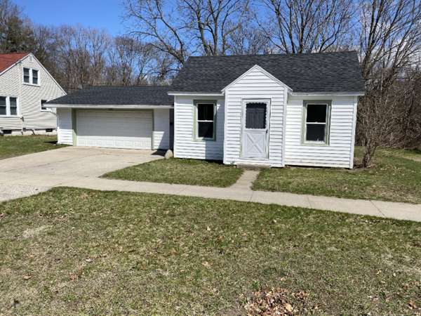 4806 Dowling Street, Montague, MI 49437