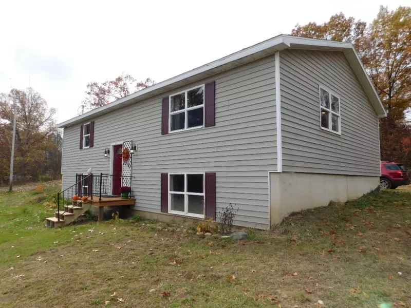 20167 26 Mile Road, Albion, MI 49224