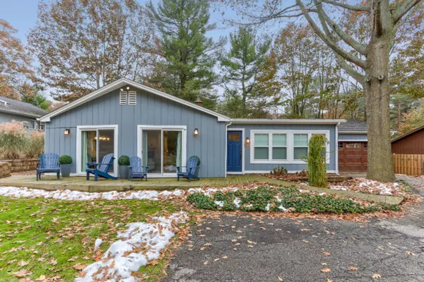 2370 Orchard Avenue, Holland, MI 49424