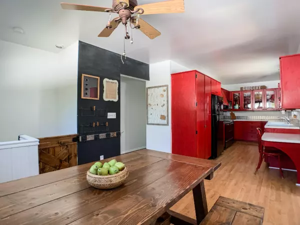 Zeeland, MI 49464,159 W Main Avenue