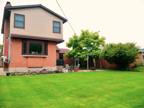 Grand Haven, MI 49417,608 Hillock Court