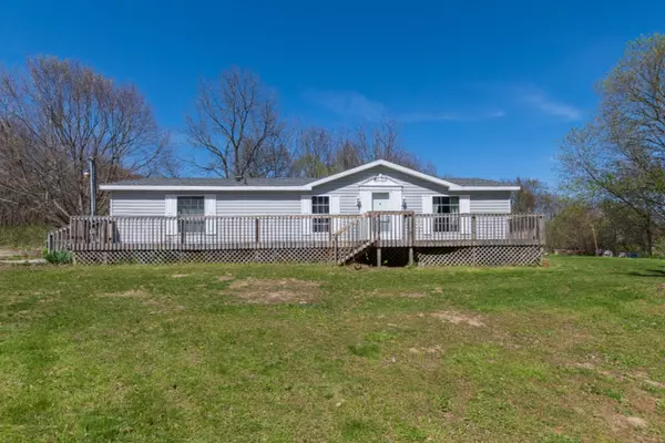 37 M-89 Highway, Plainwell, MI 49080