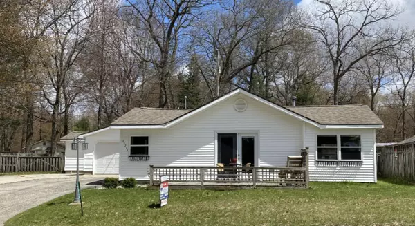 Gowen, MI 49326,13774 Chrysler NE Street