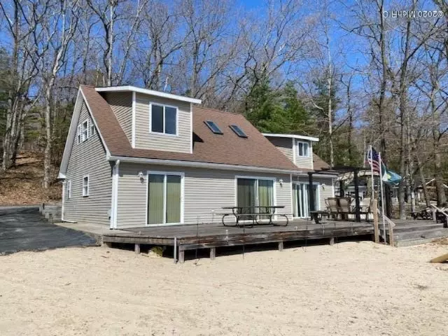 7255 N Poplar Road, Free Soil, MI 49411