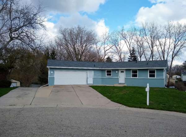 Grandville, MI 49418,2490 Eastlake SW Court