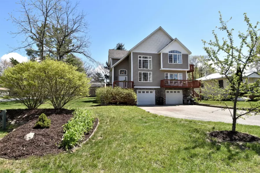 6612 Jack SE Avenue, Alto, MI 49302