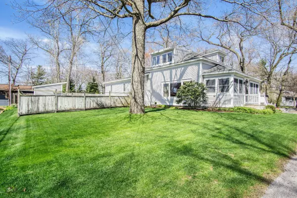 Spring Lake, MI 49456,15837 Pine Street